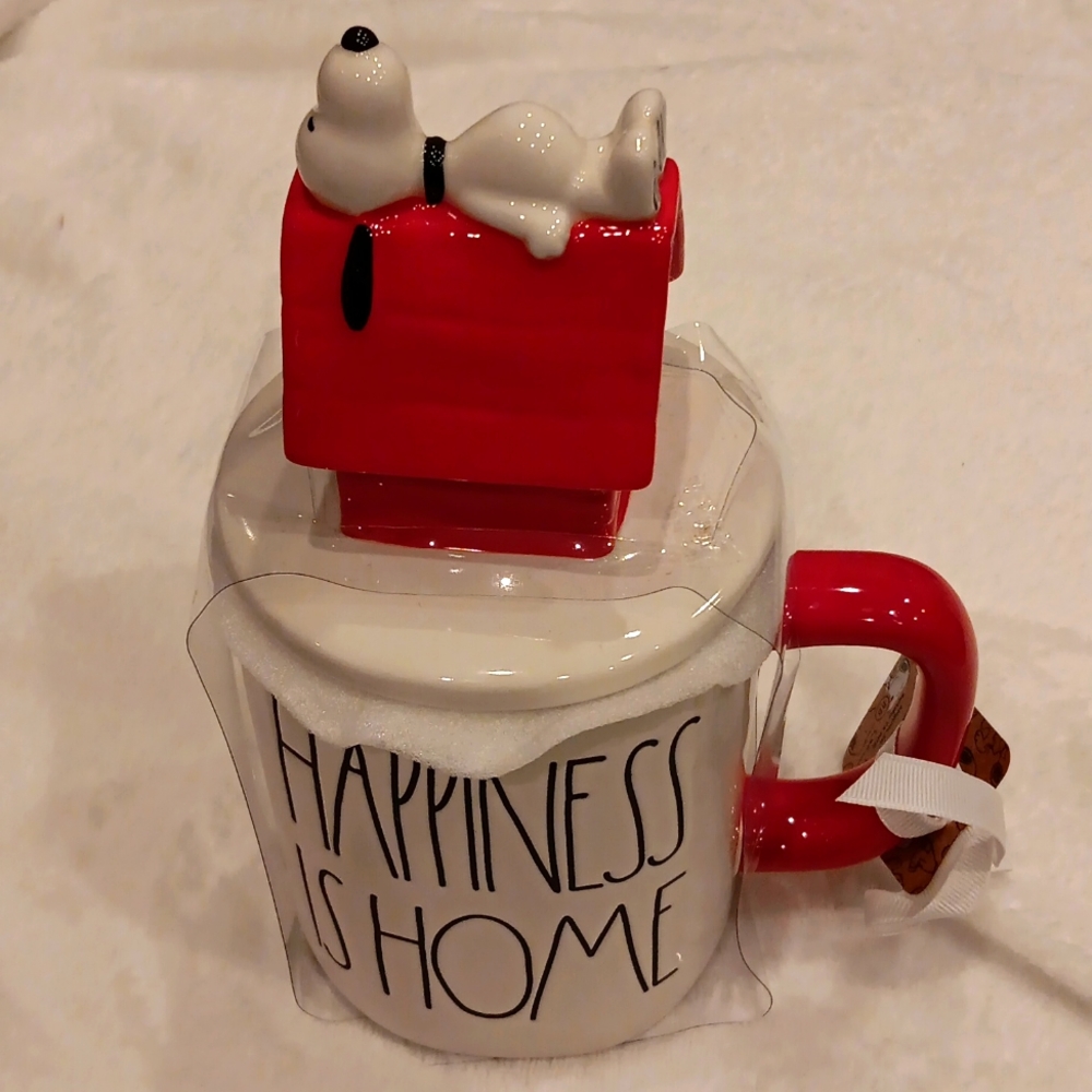 PEANUTS, Rae & Dunn - Snoopy "Happiness is Home" mug with lid, red and White - Picture 6 of 6